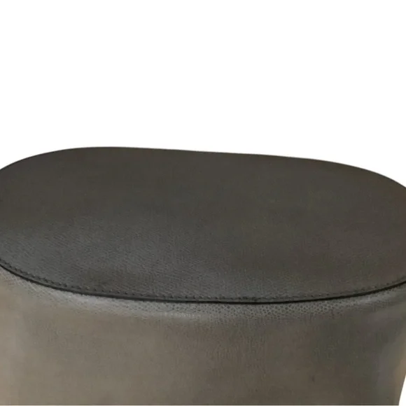 MICHAEL, MICHAEL KORS GENTLY USED GRAY SHOULDER BAG - Picture 4 of 6